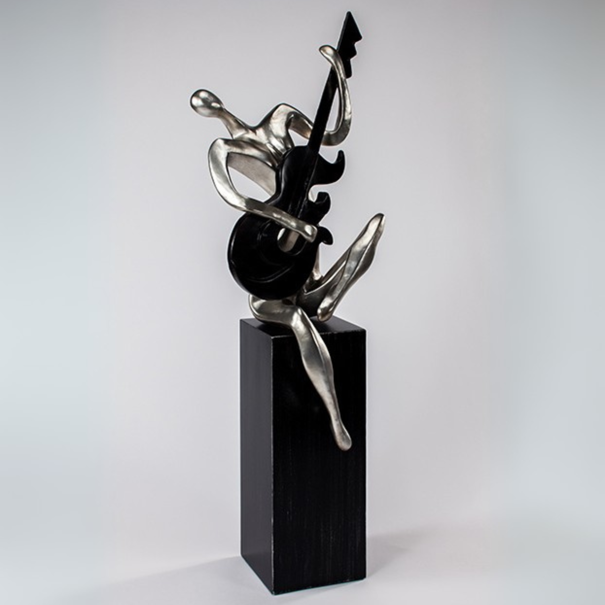 Strummer I Table Sculpture 4459-PF1