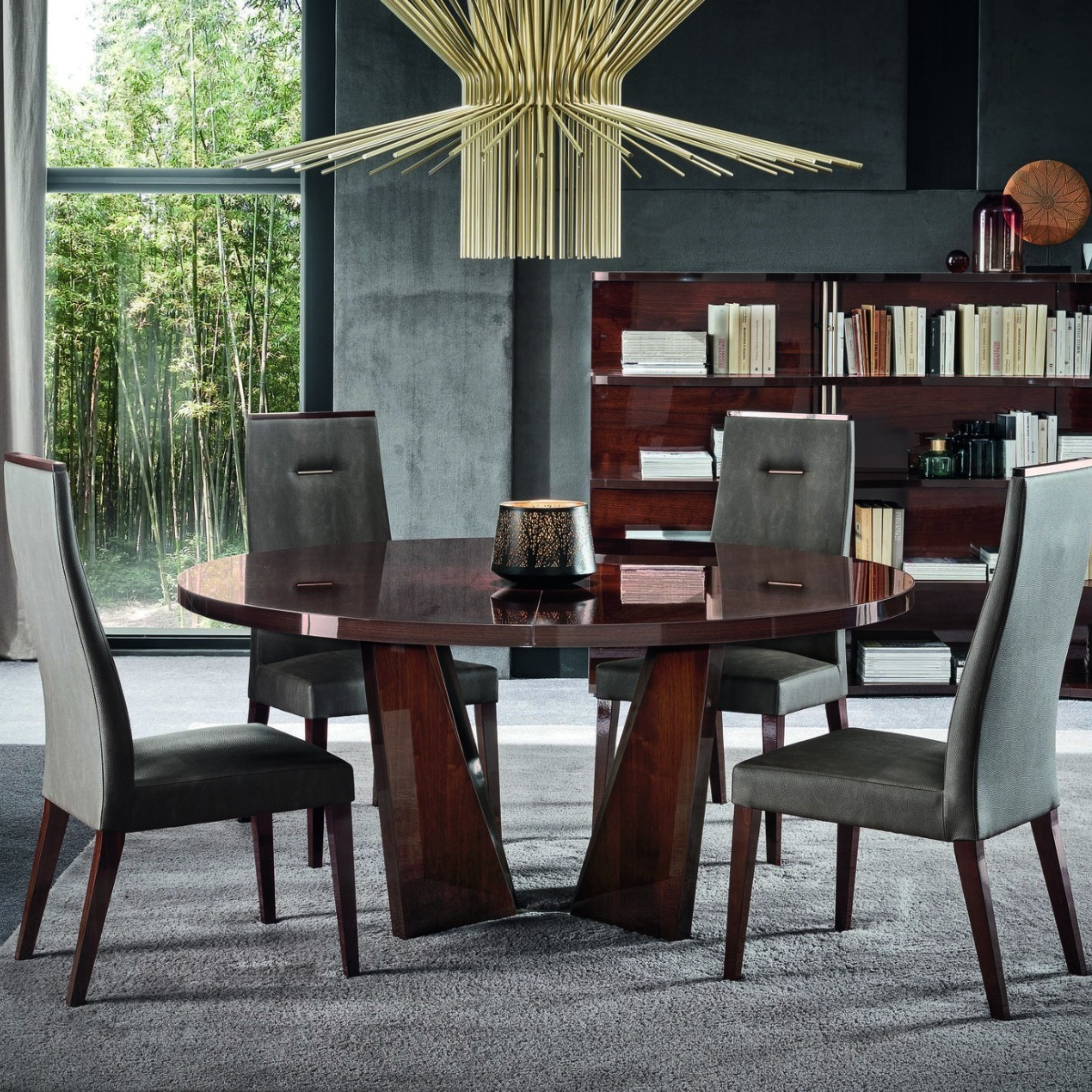 Bellagio Round Dining Table